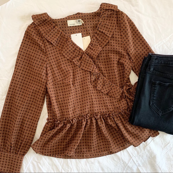 everleigh Tops - NWT Everleigh Ruffle Print Faux Wrap Blouse, M